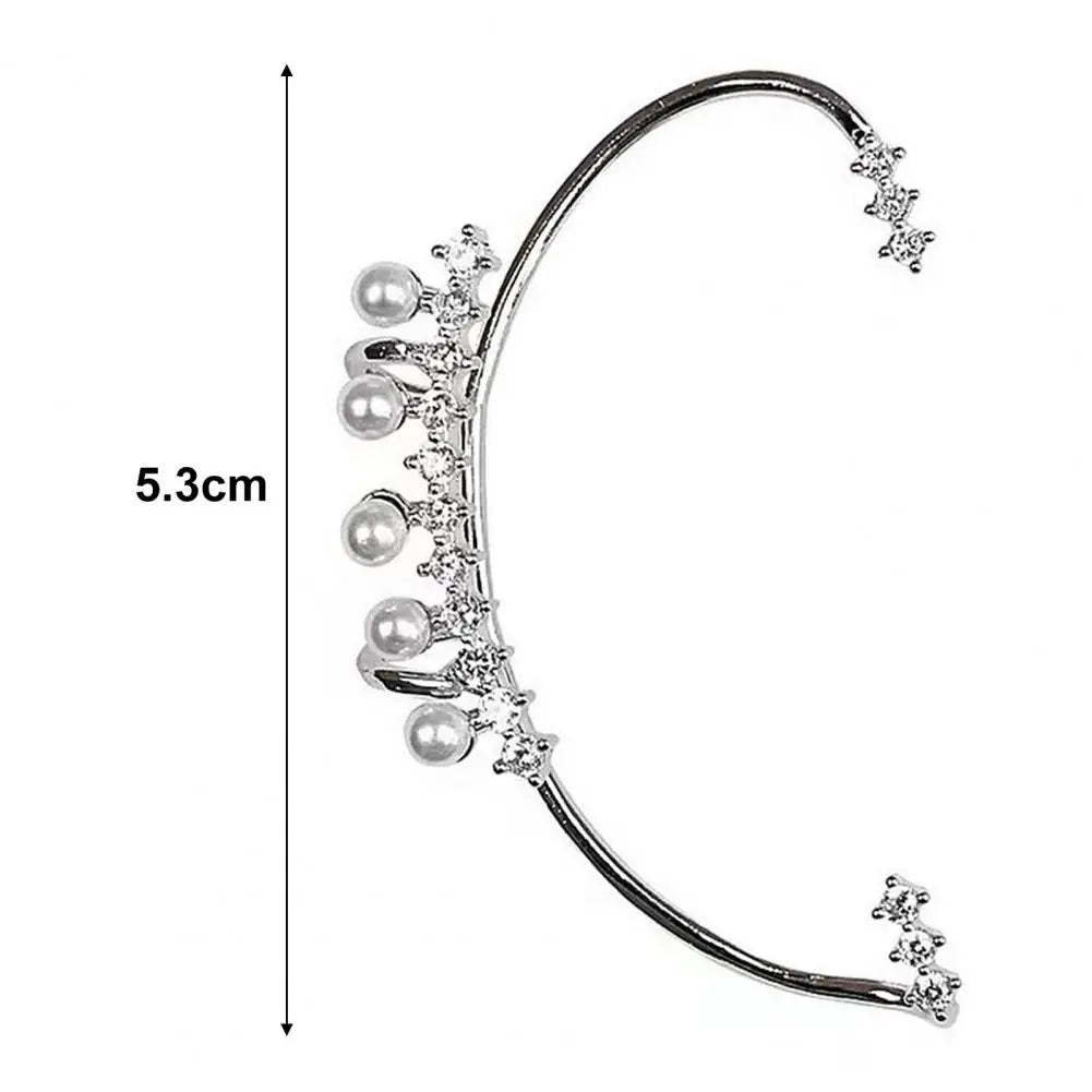 Cuff d’oreille pour femme avec fausse perle – bijou d’oreille élégant orné de strass et de fausses perles, clip antidérapant en acier inoxydable, style grimpeur pour femme.