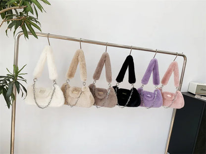 Sac à main pour femme unie – sac d’épaule élégant et doux, style luxe, avec chaîne. Nouveau sac sous l’aisselle simple et chic pour femme.